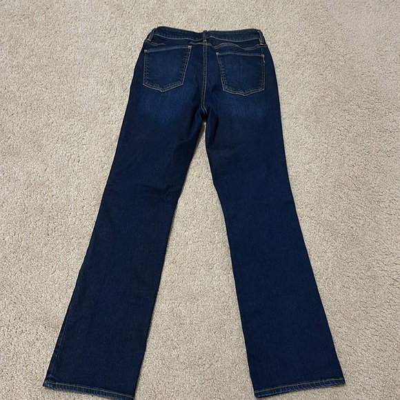 Talbots Flawless 5-pocket bootcut jeans size 8 - Picture 2 of 4